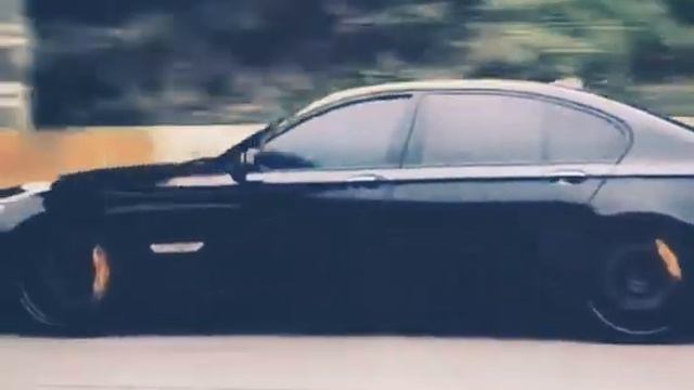 BMW_VLADA A4 с всокие скорости ехать смотреть онлайн