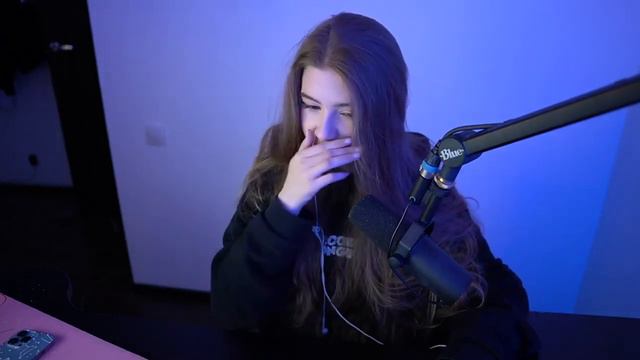 Гаечка хочет в п0рно сняться 😳 смотреть онлайн