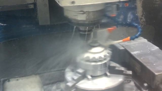 CNC milling a sprocket смотреть онлайн