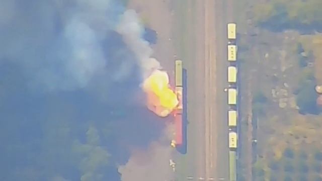 ??? На станции Межевая Днепропетровской области уничтожен воинский эшелон с боеприпасами смотреть онлайн