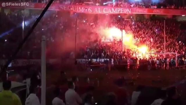 Video motivacional || Slavia Praga vs Sevilla || #LuchaPorLoQueAmas смотреть онлайн