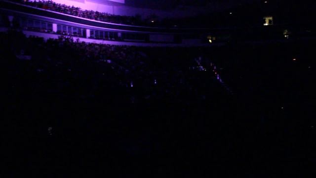 Битком набитая Минск-Арена на Океан Ельзи смотреть онлайн