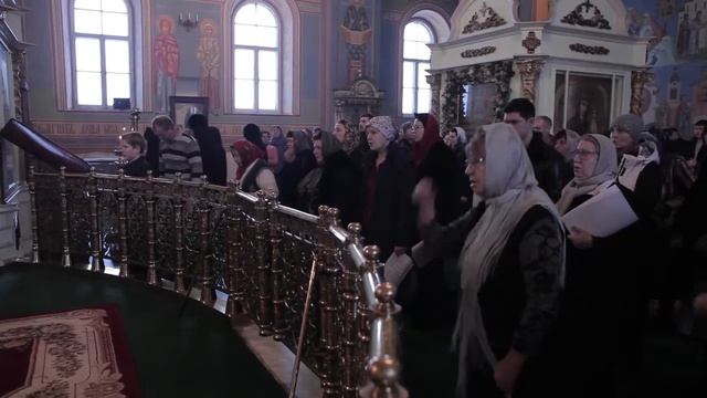 25 декабря епископ Ферапонт совершил Божественную литургию в кафедральном Богоявленском соборе смотреть онлайн