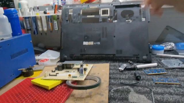 Когда решил сэкономить и почистил сам. Asus K56cb не включается