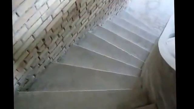 Криволинейная бетонная лестница с забежными ступенями смотреть онлайн