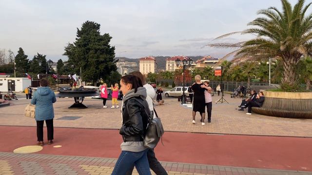 Russia Today / Sochi Adler Walking Tour/Имеретинская набережная / 4K UHD 60fps смотреть онлайн