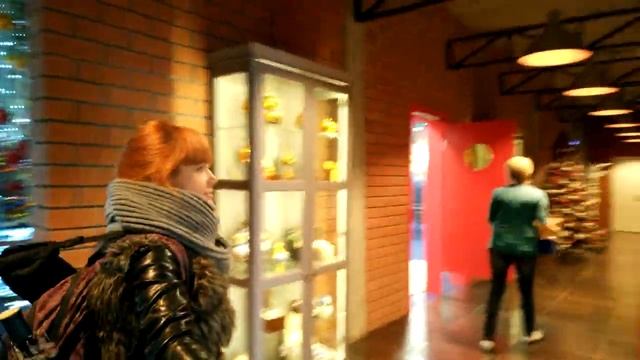 Экскурсия по обновлённой фабрике ёлочных игрушек Ариель в Нижнем Новгороде. смотреть онлайн