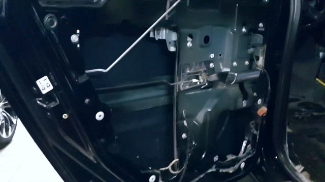 Какая музыка должна быть в машине? Достойная аудиосистема и шумоизоляция Hummer H2: обзор и процесс смотреть онлайн