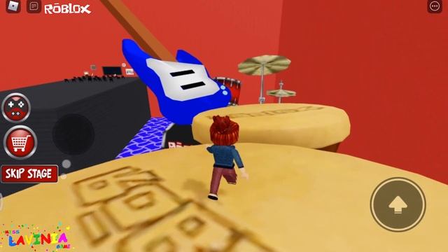 Убегаем с уроков в Roblox видео приколы с Лавинией! Прохождение карты Побег из школы в Роблокс! смотреть онлайн