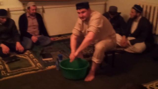 как правильно совершать омовение...(распространяйте) смотреть онлайн