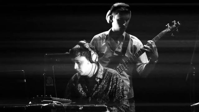 DROPPS - Полёты над Эверестом (live @Metagalaxy 05.11.2011) смотреть онлайн