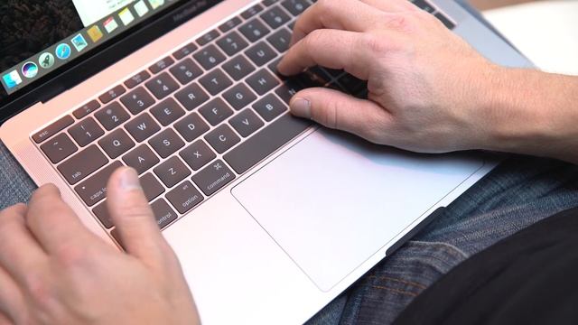 MacBook Pro 13 Zoll von 2016 im Test - GIGA.DE смотреть онлайн
