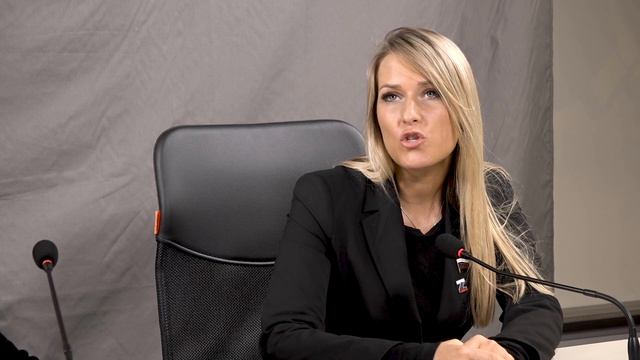 Интервью с Яной Лантратовой | Let’s Talk смотреть онлайн