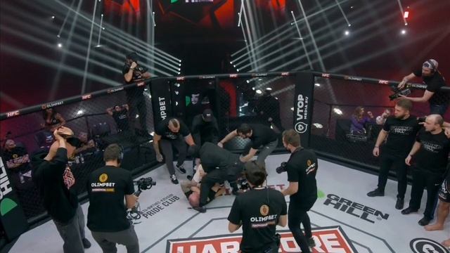 Артём Тарасов против Акаба смотреть онлайн