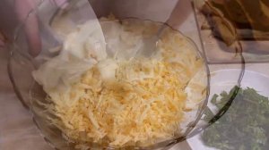 Моя закуска из сыра и чеснока/ Салат «Белочка»/ Проще некуда и так вкусно?