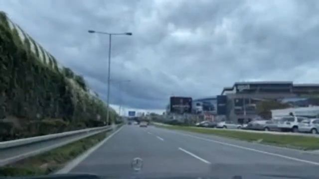 iLive:Slovakia - на авто из Пиештян в Братиславу, октябрь 2022 смотреть онлайн