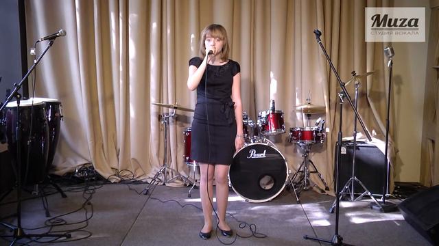 Ханна cover Glitter in the air смотреть онлайн