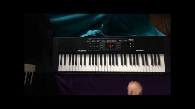Alesis Melody 61 Keyboard - ALL the 300 sounds in 50 Minutes ! смотреть онлайн