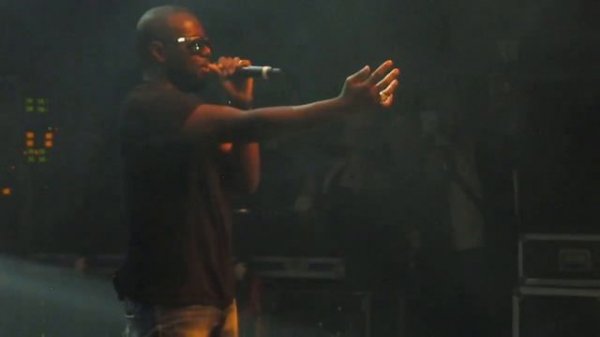 Maitre Gims au NRJ music Tour à Paris