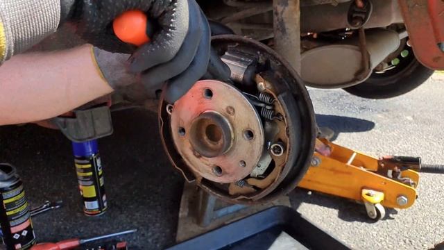 How To Change Citroen C1 Rear Brake Cylinder смотреть онлайн