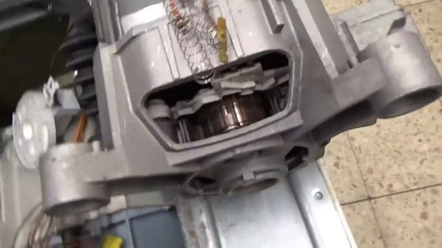 Siemens WM14E4F3 Fehlermeldung F21 Motor dreht nicht смотреть онлайн