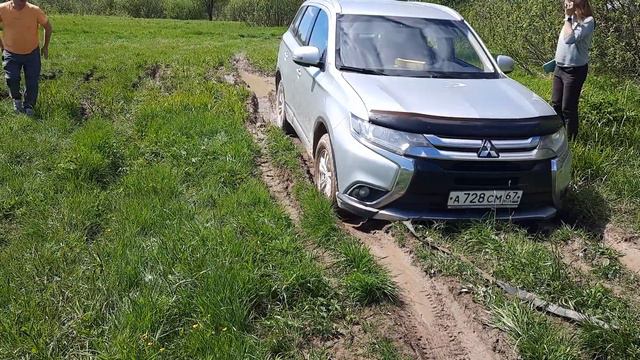 Российская дорога, семь загибов на версту. Смоленская область!!! смотреть онлайн