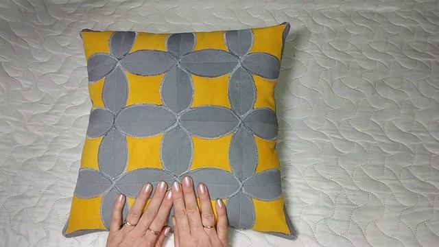 Лоскутная подушка.Пэчворк.Блок "Кафедральные окна" (2021г) смотреть онлайн