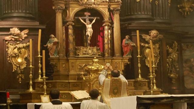 O Salutaris Hostia (W.A. Mozart) - Messe Catholique Traditionnelle