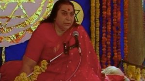 1988 год, 10 декабря. Пуджа шри Деви. "Вы все должны помогать мне". Брахмапури. Индия.