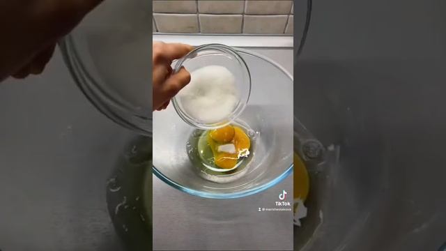 Самые ПОПУЛЯРНЫЕ РЕЦЕПТЫ из моего ТикТок ✨ МИЛЛИОНЫ просмотров! Выпечка, виды теста, булочки! смотреть онлайн