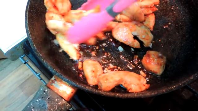 Курица терияки с лапшой: детское меню / Chicken in teriyaki sauce with noodles: children's menu смотреть онлайн