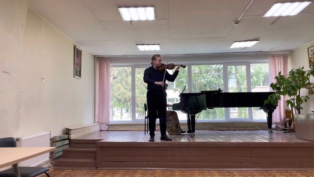 Й.С.Бах - Прелюд, Партита №3. А.Вʼєтан - концерт для скрипки №5