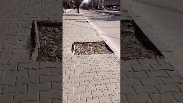 ?? Запорожье. 01.03.23. Старая часть. Прогулка от жд вокзала Запорожье-2 до школы №5 и райисполкома смотреть онлайн