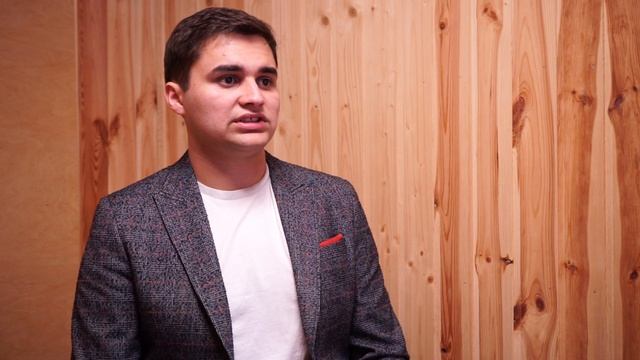 Видеовизитка руководителя проекта "Акселератор молодёжных проектов" Ширинова Анара. смотреть онлайн
