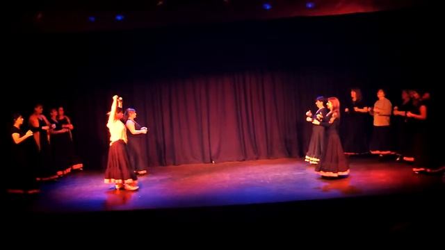 CLIP0106 LASCOSAS DEL QUERER + CASTAÑUELAS смотреть онлайн