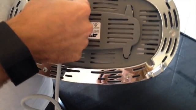 SMEG Retro 50's Style Two Slice Toaster (TSF01) - Unboxing & Review смотреть онлайн