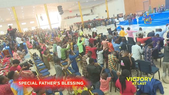 Pastor E.A Adeboye visits Omega Fire Ministries смотреть онлайн
