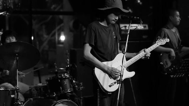 Pride And Joy (Stevie Ray Vaughan) - H 3 F live at Parking Toys смотреть онлайн