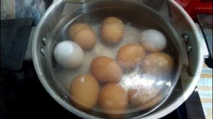 Как правильно варить яйца, чтобы они не лопнули и не вытекли