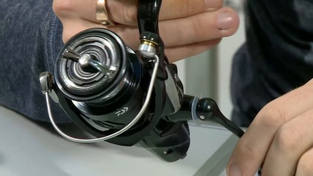 Обзор катушки DAIWA 19 EMCAST BR LT смотреть онлайн