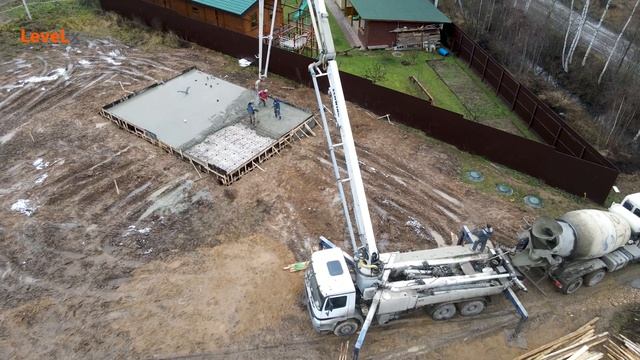 Красивая съёмка с дрона. Строим ленту с перекрытием по грунту. смотреть онлайн