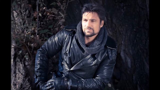 Manu Bennett смотреть онлайн