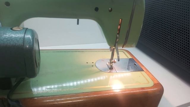 MASZYNA DO SZYCIA WIFAMA RETRO 1960r - Oferta Loombard Prusa 25 смотреть онлайн