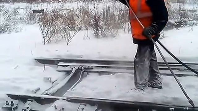 УЖДТ Снегоборьба. Полгода плохая погода... смотреть онлайн