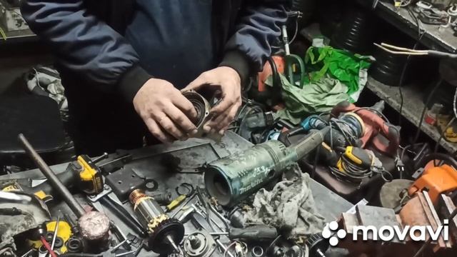 Makita GA9040S ремонт с сюрпризами смотреть онлайн