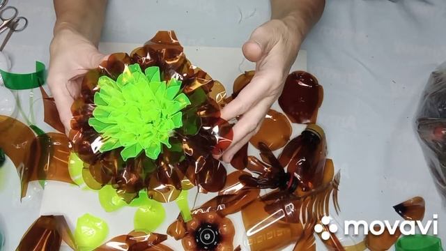 Фантазийный , янтарный цветок ? ПЭТ бутылки!#ростовыецветы # смотреть онлайн