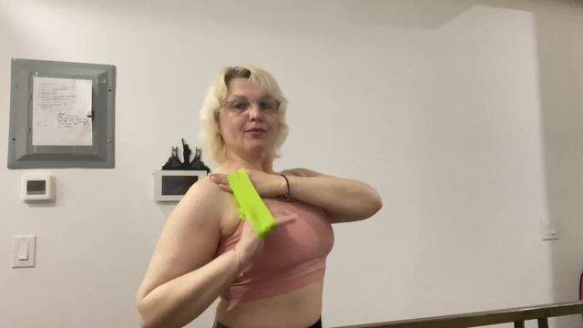 ОБВИСШАЯ КОЖА: КАК ПОДТЯНУТЬ ОБВИСШУЮ КОЖУ НА РУКАХ ДАЖЕ В 60 ЛЕТ? СЕКРЕТОВ НЕТ смотреть онлайн