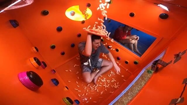 Влад а4 челендж 100 ПОДВОДНЫХ КНОПОК и ТОЛЬКО ОДНА ТЕБЯ СПАСЕТ ! приколы / нарезки смотреть онлайн