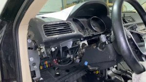 Как снять торпеду Пассат б7 б8