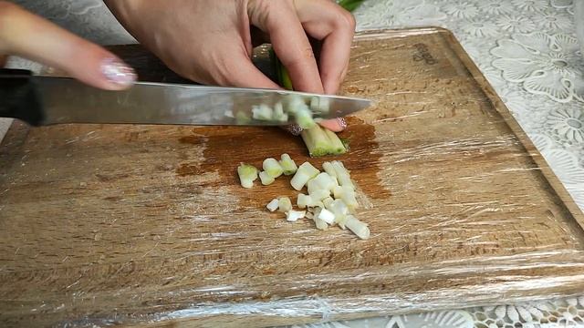 Картофельный салат Деревенский. Вкусный салат из доступных продуктов смотреть онлайн
